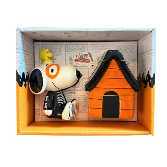 Peanuts Halloween Snoopy & Woodstock Spooky Dog House Salt & Pepper Shaker Set‎ - Picture 1 of 7